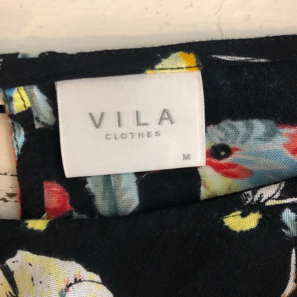 Vila Clothing Bird floral Ruffle Printed Top - Picture 6 of 8